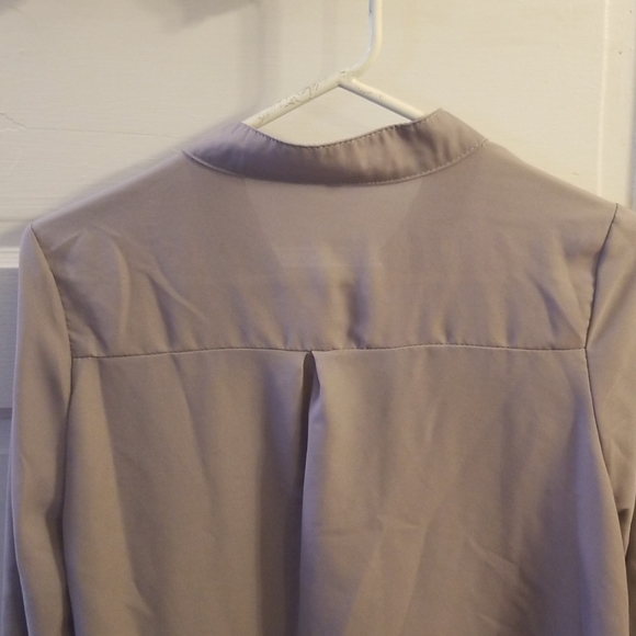 Womens gray blouse - Picture 4 of 5
